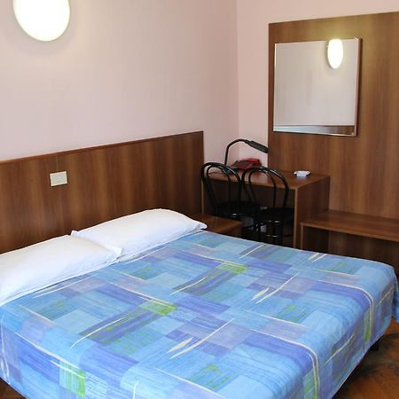 Hotel Rallye Milán Exterior foto