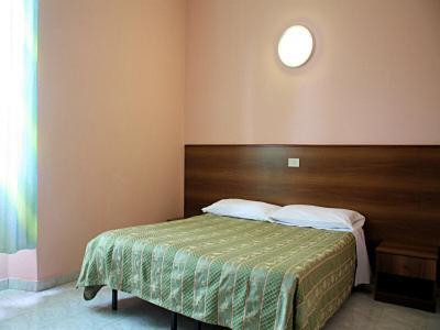Hotel Rallye Milán Habitación foto